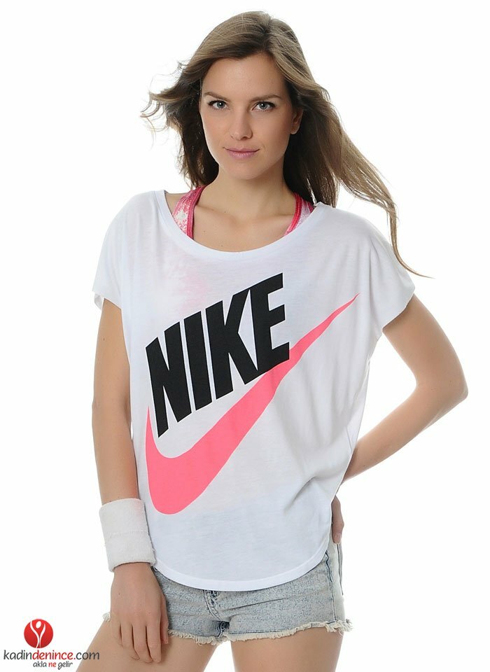 nike-kadin-tisort-modelleri-resimleri (1)